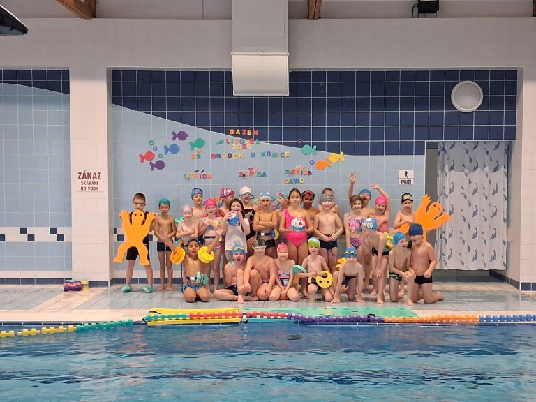 Ukončení plaveckého výcviku 1. – 3. třídy