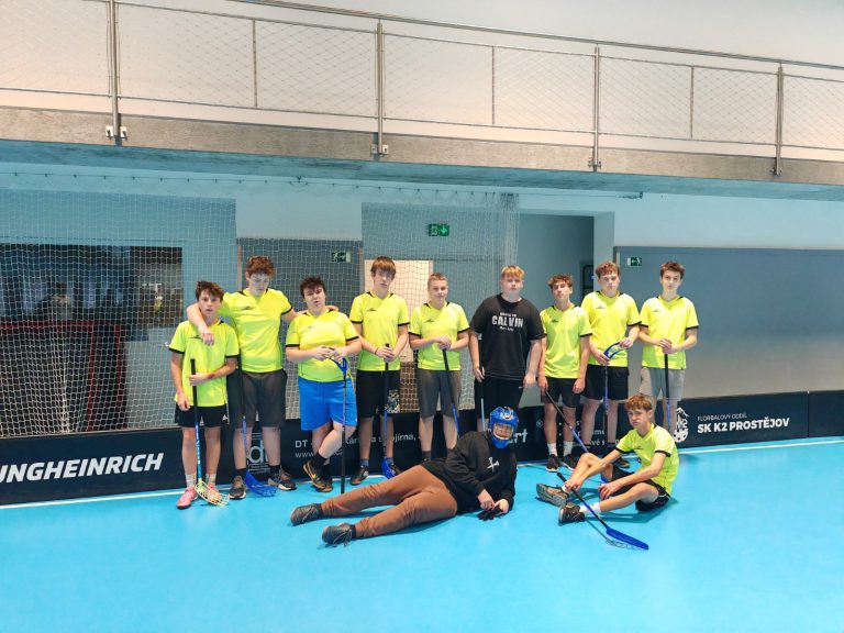 Sportovní soutěž ve florbale